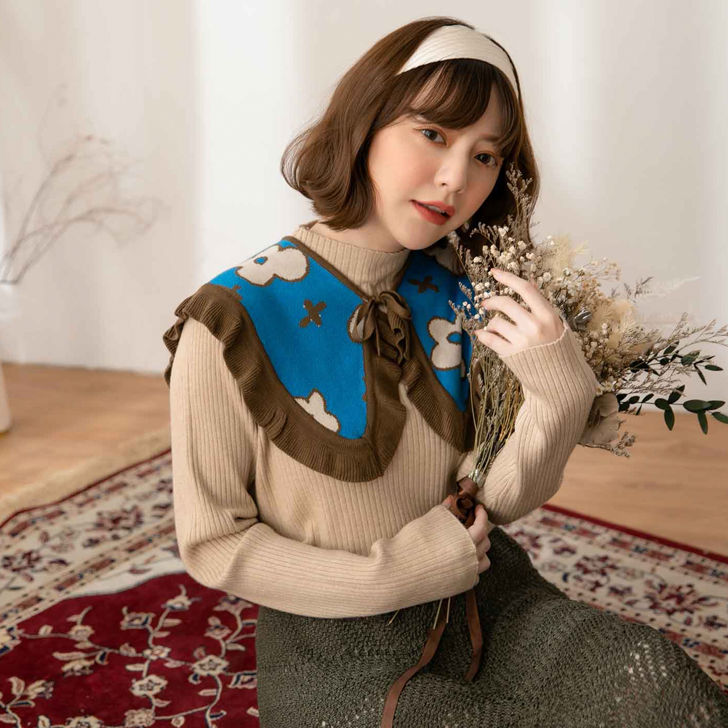 At the Venue | Yayoi Short Cape