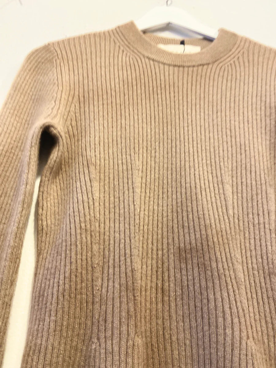 YESAET | ALMAZ Pullover